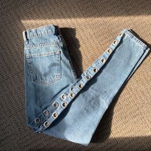Grommet Mom Jeans!